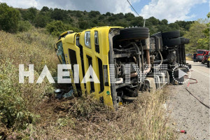 Αντρώνι: Σοβαρό τροχαίο με ανατροπή νταλίκας (photos &amp; video)