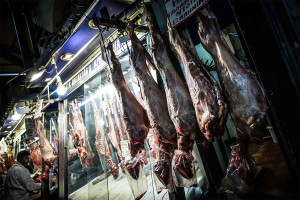 Είδος πολυτελείας το αρνί το Πάσχα – Πόσο ανέβηκε η τιμή φέτος