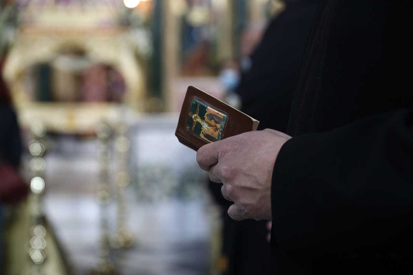 Γρεβενά: Στο αυτόφωρο σήμερα ο 68χρονος ιερέας που κατηγορείται για revenge porn
