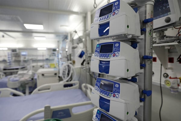 Θρίλερ στη Λάρισα: Σε σοβαρή κατάσταση νοσηλεύεται στην εντατική 18χρονη