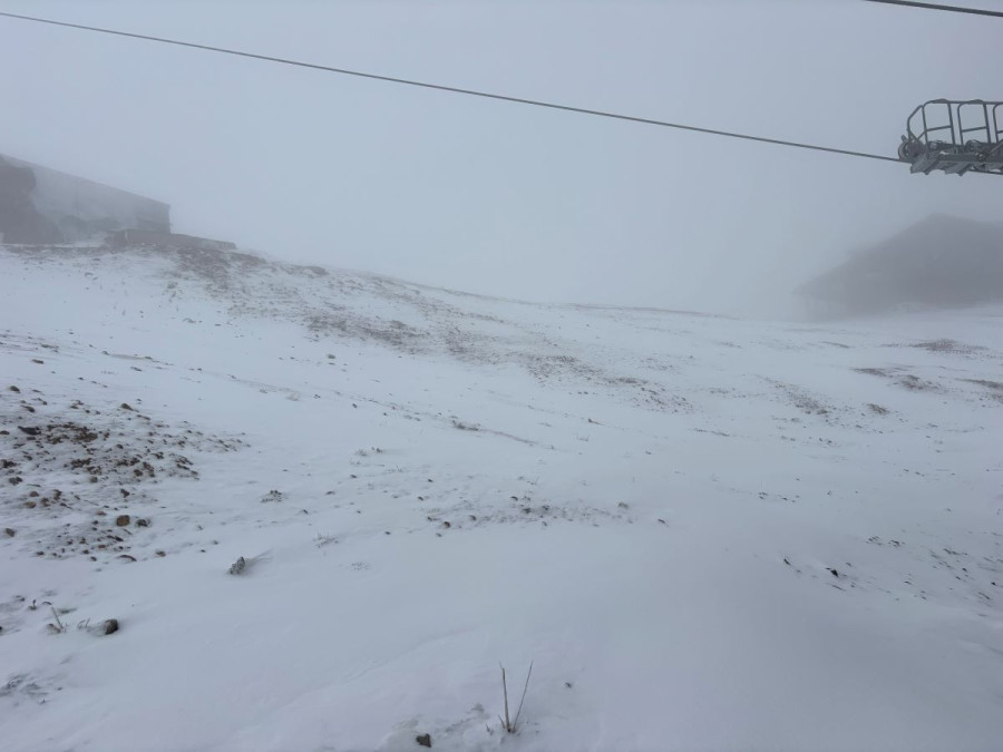 Φρέσκο χιόνι τον Μάιο στα Καλάβρυτα (photos)