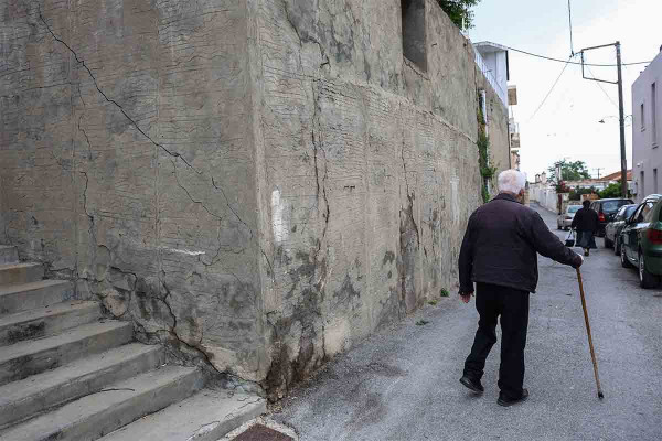 Σε συναγερμό οι Βούτες Ηρακλείου – Έκτακτα μέτρα για την αντιμετώπιση των γεωλογικών φαινομένων