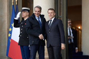 Επίσκεψη Μακρόν στην Αθήνα: Στρατηγικά μηνύματα και πλούσια ατζέντα - Τι ανάφερει διεθνολόγος