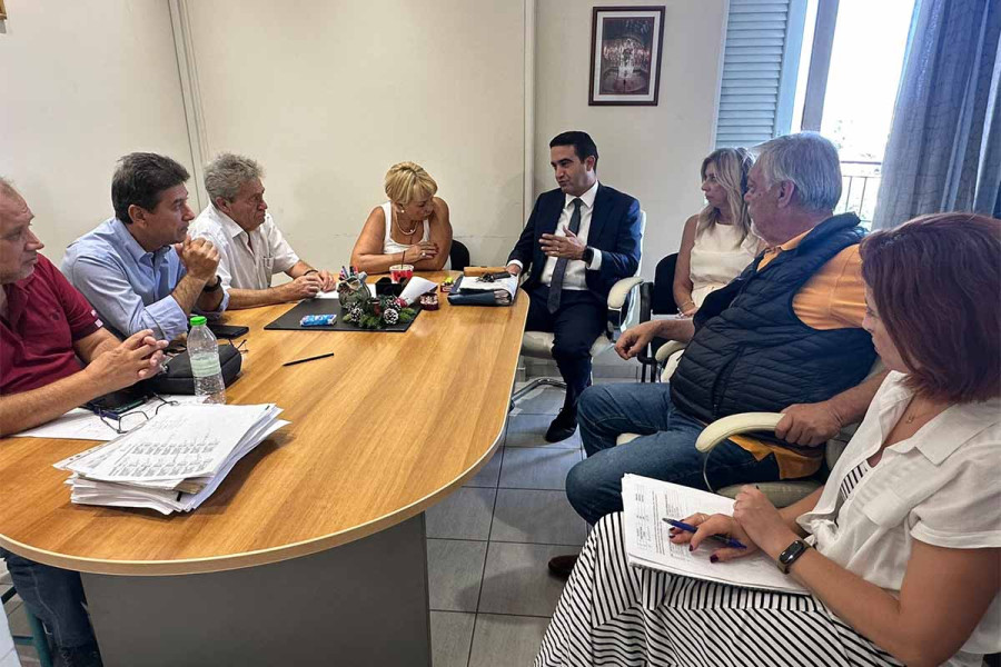 Κατρίνης: Τα κενά στα σχολεία συνιστούν κενό εκπαιδευτικής πολιτικής