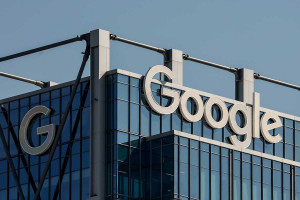 Το Google Maps «υπάκουσε» στον Τραμπ και μετονόμασε τη λίμνη Οντάριο σε λίμνη Αμερική