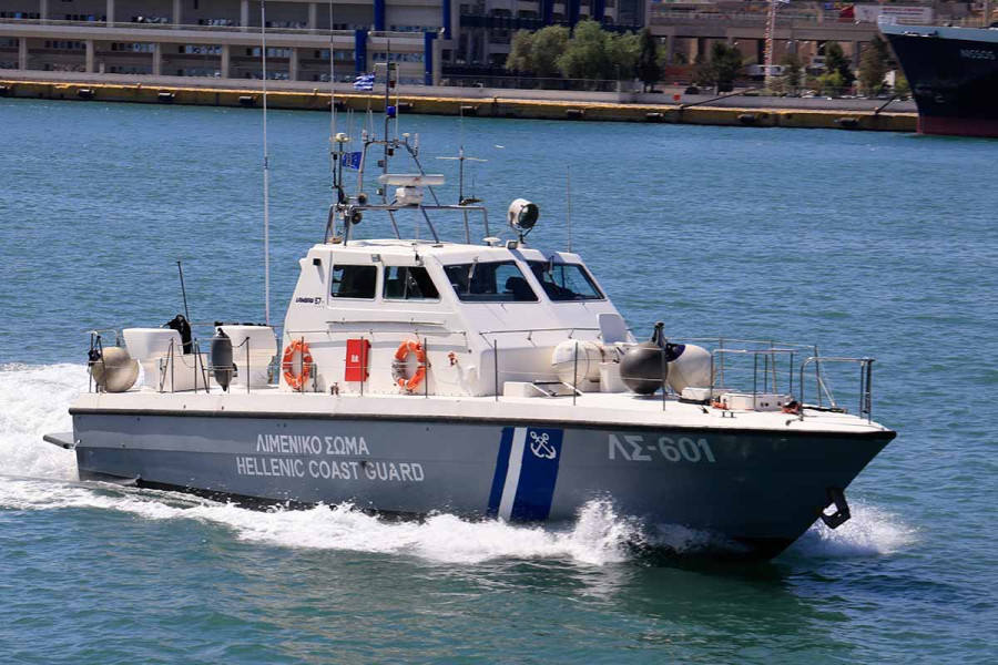 Έξι τραυματίες από πρόσκρουση τουριστικού σκάφους στη Ζάκυνθο