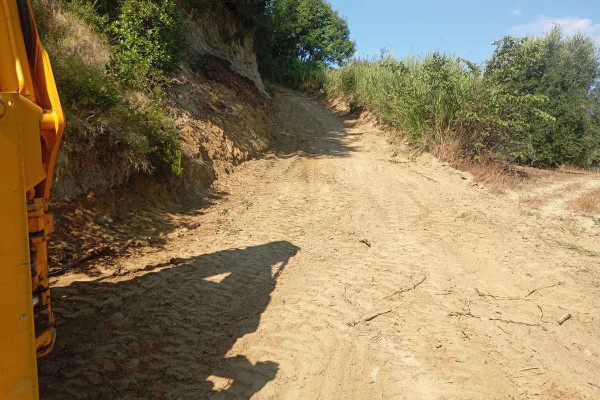 Συνεχίζονται τα έργα στο αγροτοδασικό δίκτυο του Δήμου Πύργου