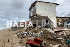 Σπιάντζα: Η διάβρωση προχωρά και “γκρεμίζει” σπίτια (photos &amp; video)