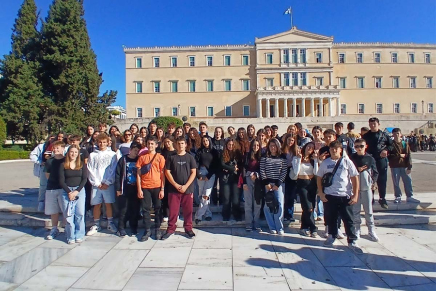 1ο Γυμνάσιο Πύργου: Εκπαιδευτική επίσκεψη της Γ’ τάξης στη Βουλή των Ελλήνων