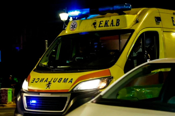 Καταγγελία σοκ: Άγρια επίθεση σε 80χρονη στην πλατεία Βικτωρίας – «Της έσπασαν τη μύτη, έχει μώλωπες και πληγές σε όλο της το σώμα»