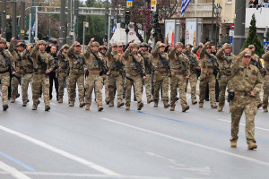 Μισθοί ένστολων: Πόσο αυξάνονται - Τι ανακοινώνει η κυβέρνηση