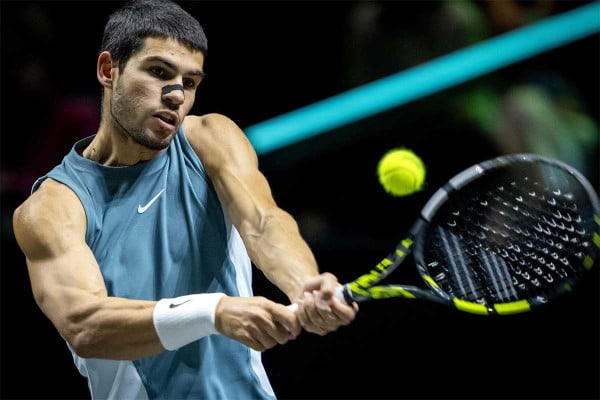 Αλκαράθ: Έφτασε τις 19 σερί νίκες στο Wimbledon και προκρίθηκε στα ημιτελικά