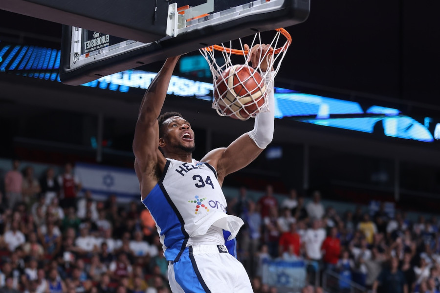 Ελλάδα - Ισραήλ 84-79: Τυφώνας Αντετοκούνμπο σάρωσε το Ισραήλ και η Ελλάδα πηγαίνει φουλ για μετάλλιο