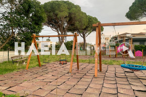 Λεχαινά: Αγανάκτηση κατοίκων για την διαλυμένη παιδική χαρά