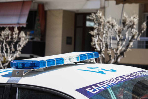 Πάτρα: Aναστάτωση στο κέντρο- Ημίγυμνος άνδρας φέρεται να απειλούσε περαστικούς