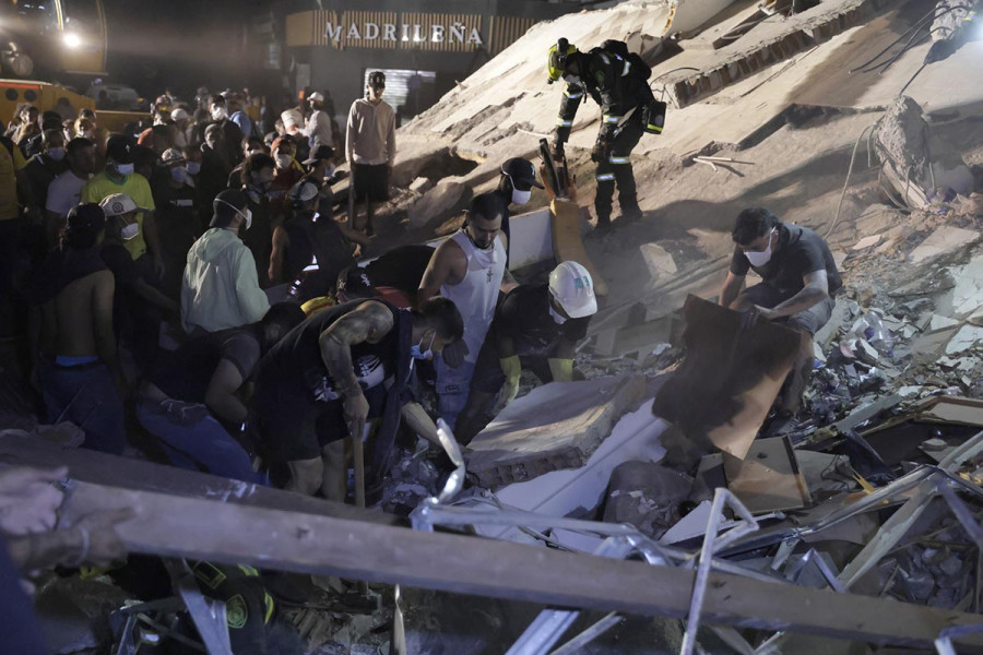 Κολομβία: Σκάβουν με τα χέρια για να βρουν επιζώντες στα συντρίμμια - Στους 132 οι νεκροί