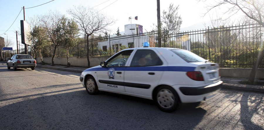 Καλύβια: Στα χέρια της ΕΛΑΣ 37χρονος με βαρύ οπλισμό - Η μυστική έρευνα που αποκάλυψε το κρησφύγετο