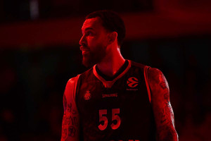 Έσκασε η βόμβα στη EuroLeague: Ο Μάικ Τζέιμς στην Αναντολού Εφές