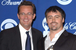 Matthew Perry: Η ζωή πίσω από τον Τσάντλερ γίνεται ντοκιμαντέρ στο Netflix