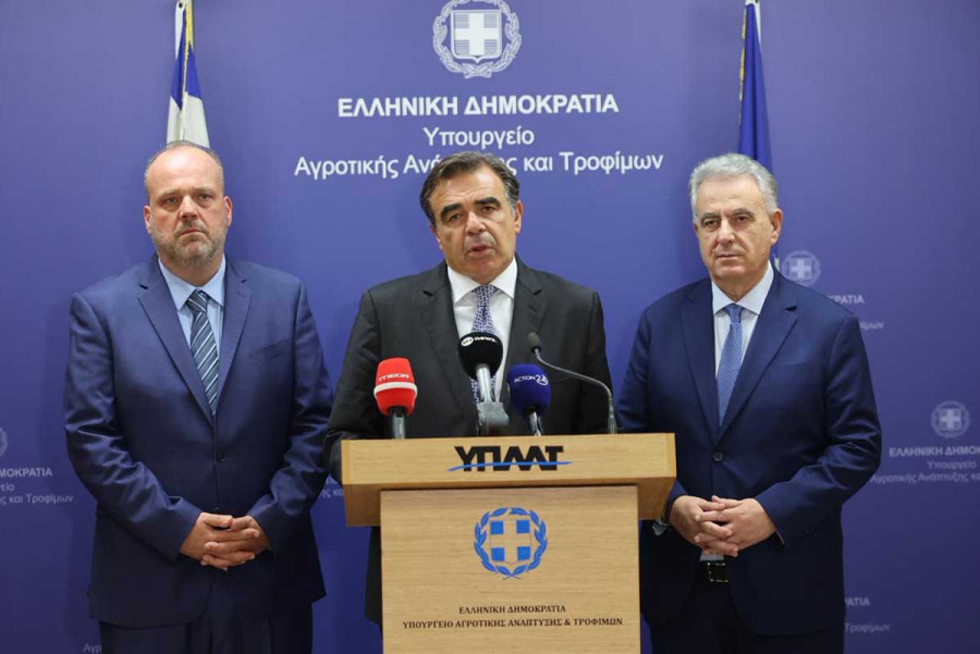 Πρώτο πακέτο 7 μέτρων στήριξης της ελληνικής αλιείας ανακοίνωσε ο ΥπΑΑΤ Μαργαρίτης Σχοινάς μετά από σύσκεψη με αλιείς