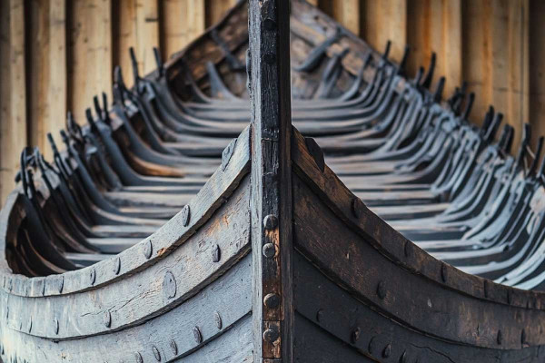 Γερμανία: Ανακάλυψαν μεσαιωνικό πλοίο κρυμμένο στην οροφή ενός κελαριού 780 ετών