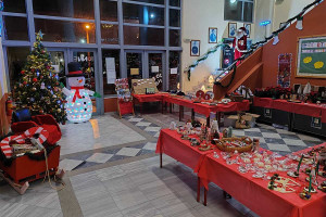 Χριστουγεννιάτικο Bazaar από τον σύλλογο γονέων 6ου δημοτικού Σχολείου Πύργου