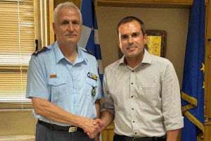 Εθιμοτυπική Επίσκεψη του Αντιδημάρχου Κοινωνικής Προστασίας και Υγείας στον Αστυνομικό Διευθυντή Ηλείας
