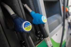 Fuel Pass: Ανοίγει σήμερα η πλατφόρμα - Πώς θα κάνετε την αίτηση, ποιοι θα πάρουν επιδότηση 60 ευρώ