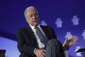 Αβραμόπουλος: Στηρίζω το αίτημα του Πάνου Ρούτσι για την εκταφή του παιδιού του