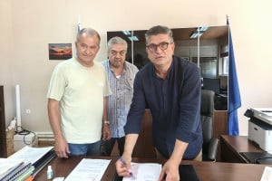 Υπεγράφη η σύμβαση για το έργο αντιπλημμυρικής θωράκισης στην Κοινότητα Μανωλάδας