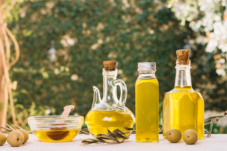 Γιατί πρέπει να αποθηκεύετε το λάδι σας στο ψυγείο - Οι κίνδυνοι που κρύβονται αν το φυλάς στο ντουλάπι