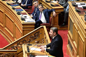 Κόντρα Μητσοτάκη - Ανδρουλάκη για την ενέργεια: «Ψέμα ότι έχουμε το ακριβότερο ρεύμα»