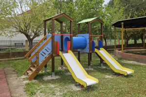 Η αυλή φοράει τα καλά της: Νέο σύγχρονο όργανο παιδικής χαράς στο 2ο Νηπιαγωγείο και τον Βρεφικό Σταθμό Ανδραβίδας