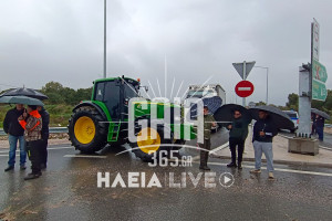 Ηλεία: Κλειστή η Πατρών - Πύργου στα Χανάκια στον κόμβο της Ολυμπίας Οδού από τους αγροτοκτηνοτρόφους