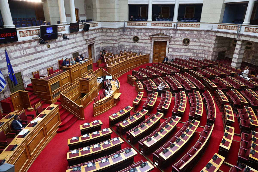 LIVE - Η συζήτηση στη Βουλή για την σύσταση προανακριτικής επιτροπής για Λιβανό- Αραμπατζή