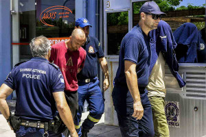 Προφυλακίστηκαν δύο άτομα για τη φωτιά στον Φενεό – Παραπέμφθηκαν για κακούργημα, άνω των 11.000 ευρώ πρόστιμο