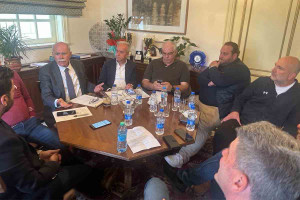 Συνάντηση του Προέδρου του Επιμελητηρίου Ηλείας με τον Δήμαρχο Πύργου για παρεμβάσεις βελτίωσης της εικόνας της πόλης
