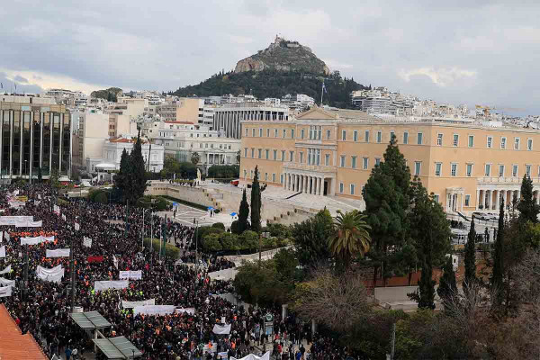 Τέμπη: Ηχηρή φωνή λαού - Θερμή πολιτική εβδομάδα στον απόηχο των συγκεντρώσεων