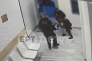 Άγιος Παντελεήμονας: 35χρονος προσπάθησε να δραπετεύσει από Αστυνομικό Τμήμα – Έσπασε τον αστράγαλο αστυνομικού (video)