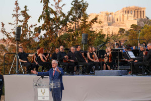 Ο Πρόεδρος της Δημοκρατίας κήρυξε στην Πνύκα την έναρξη της Διεθνούς Συνόδου για Νέους Ολυμπιακούς Πρεσβευτές