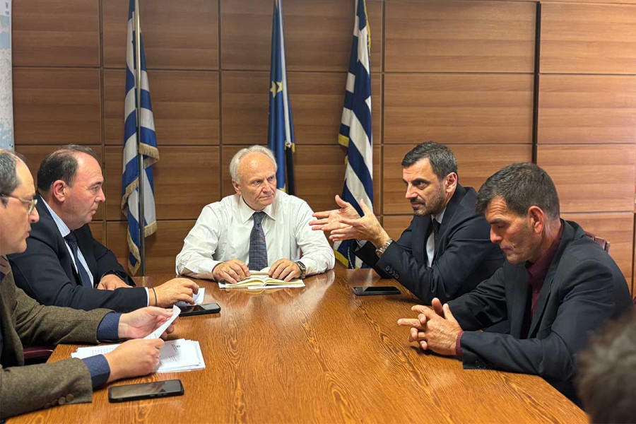 Συνάντηση Νικολακόπουλου και Φίλια με τον Υφυπουργό Αγρ. Ανάπτυξης Γιάννη Ανδριανό