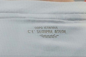 «Για κάθε Κωνσταντινούπολη, θα υπάρχει πάντα μια Αθήνα»: Η νέα φανέλα της Μίλαν με αναφορά στην Ελλάδα