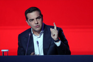 Επιστολή Βόμβα Τσίπρα σε Τασούλα: Να δημοσιοποιηθούν τα πρακτικά της σύσκεψης που έγινε μετά το δημοψήφισμα