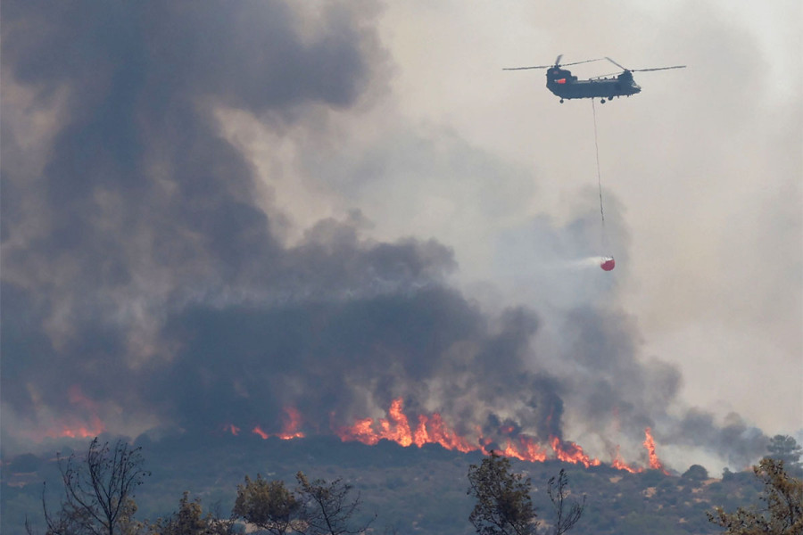 Σε ύφεση η φωτιά στη Λεμεσό, καίει για 3η ημέρα -Συνεχής επιφυλακή για αναζωπυρώσεις