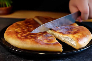 Εύκολη Τυρόπιτα Στο Τηγάνι σε 15' Χωρίς Μαγιά