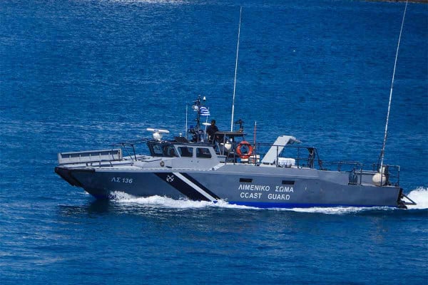 Συναγερμός στη Μυτιλήνη: Σκάφος της Frontex προσέκρουσε σε ξέρα και βυθίστηκε ανοιχτά της Ανάξου