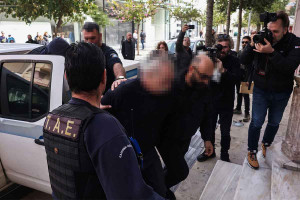 Αδελφοκτονία στο Ηράκλειο: Υπό την επήρεια αλκοόλ ο 64χρονος - Πώς έγινε το περιστατικό, αύριο η απολογία του