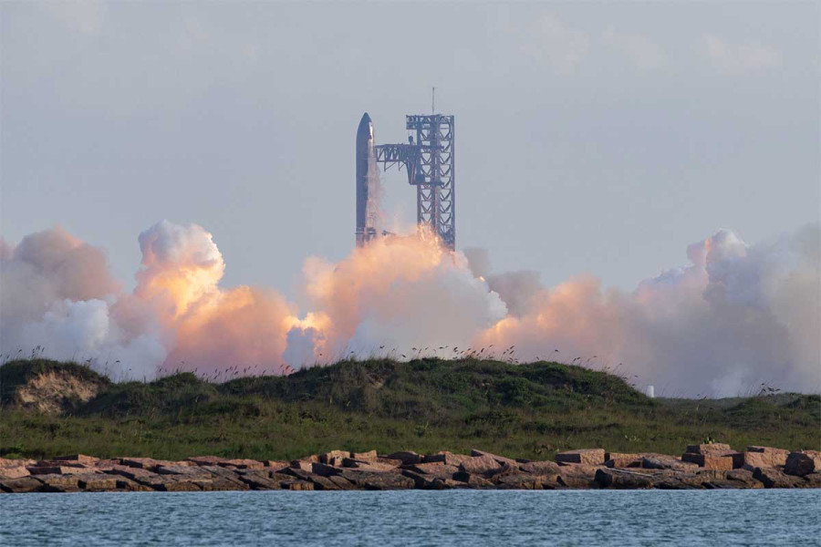 Η SpaceX ολοκλήρωσε με επιτυχία την 10η δοκιμαστική πτήση του Starship, του ισχυρότερου πυραύλου στον κόσμο (video)