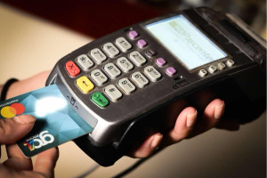 Ποιες ηλεκτρονικές αποδείξεις μετράνε διπλά για την έκπτωση φόρου το 2026
