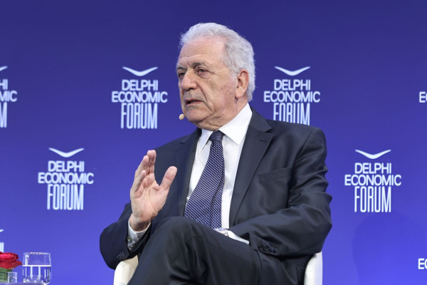 ΕΕ για Αβραμόπουλο: Δεν λάβαμε το αίτημα άρσης ασυλίας - Είχε την έγκριση της Επιτροπής για τη ΜΚΟ